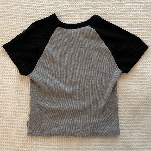 Aritzia tna Ribbed Tee - Picture 3 of 5